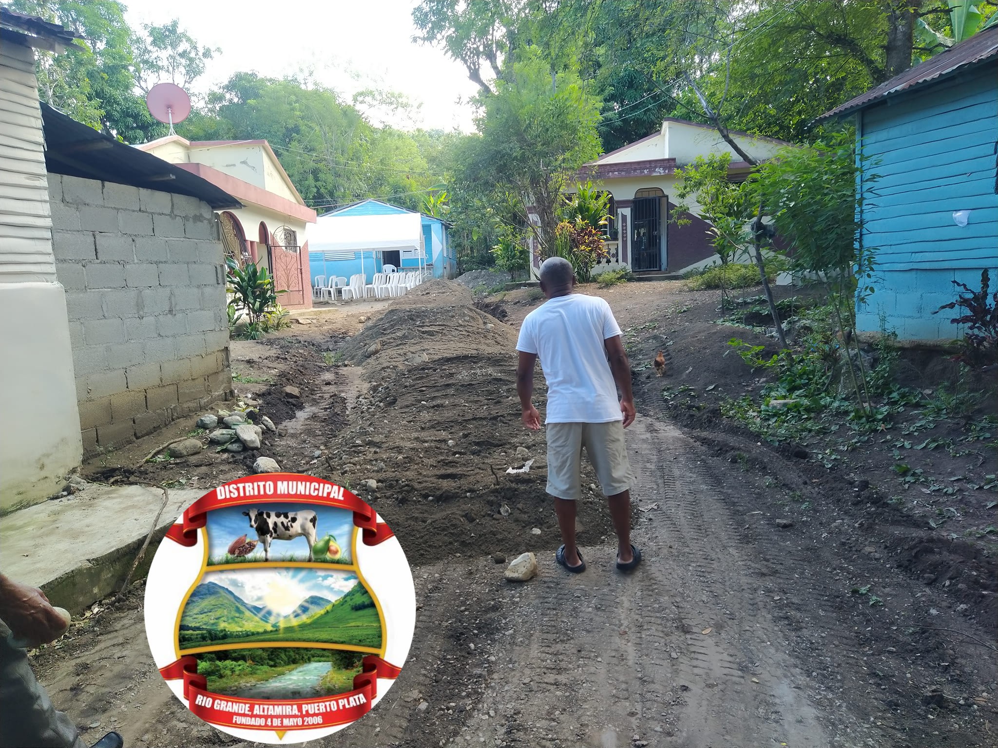 Continuamos trabajando Camino vecinal El Pueblo chico, el cumby.